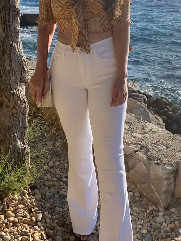 Frame Le Ligne Flare White Jeans